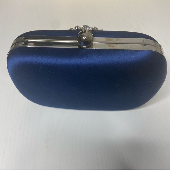 BADGLEY MISCHKA Aurora Crystal Clutch Navy - Picture 5 of 8